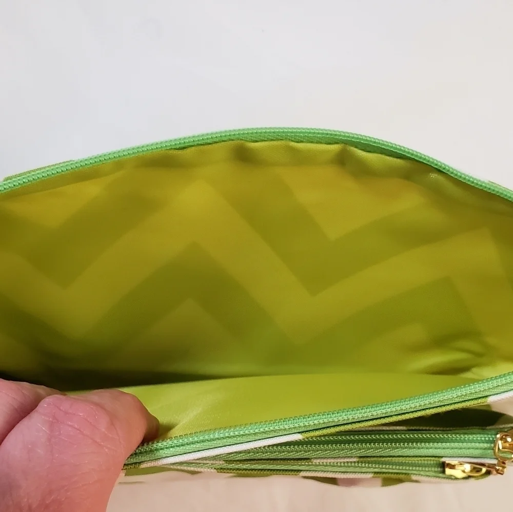 3 Zippered Makeup Toiletries Bag White Lime Green Chevron Pattern Like New